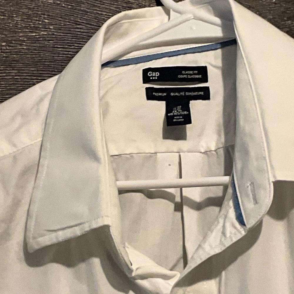 Gap, X-Large White men’s dress shirts